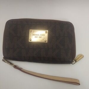 Michael Kors Wristlet Wallet Brown Signature Monogram Gold Hardware‎